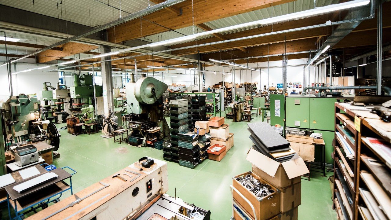 7 reasons to purchase from Australia or NZ from www.barometersandclocks.com.au