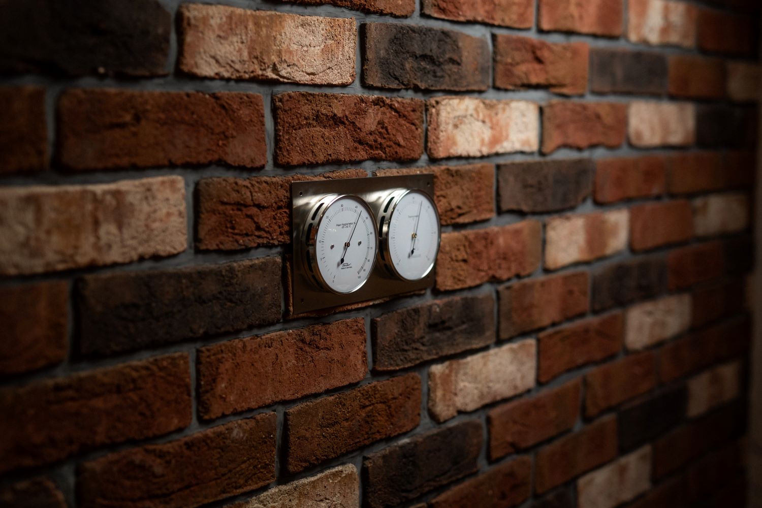 wine gauge on a wall